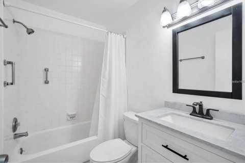 Copropriété à louer à Sarasota, Floride: 2 chambres, 94.39 m2 № 1648257 - photo 12