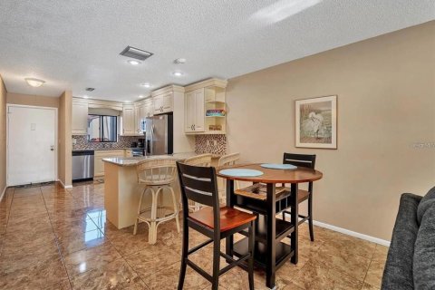 Copropriété à louer à Sarasota, Floride: 2 chambres, 94.39 m2 № 1648257 - photo 8