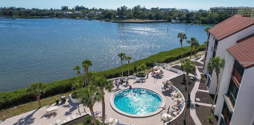 Condominio en Sarasota, Florida, 2 dormitorios № 1648257