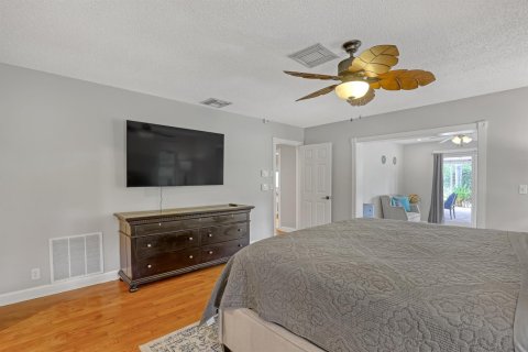 House in Wellington, Florida 7 bedrooms, 429.77 sq.m. № 2191424 - photo 28