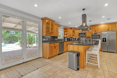 House in Wellington, Florida 7 bedrooms, 429.77 sq.m. № 2191424 - photo 23