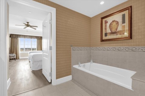 Condo in Four Corners, Florida, 2 bedrooms  № 1886277 - photo 24