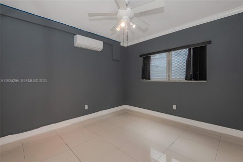 Copropriété à louer à North Miami, Floride: 2 chambres, 82.68 m2 № 1992827 - photo 14