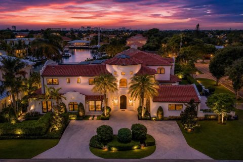 Villa ou maison à Lighthouse Point, Floride 8 chambres, 783.44 m2 № 2272504