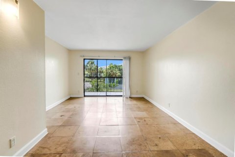 Condominio en alquiler en Coral Springs, Florida, 3 dormitorios, 97.92 m2 № 2078392 - foto 5