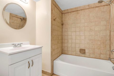 Condominio en alquiler en Coral Springs, Florida, 3 dormitorios, 97.92 m2 № 2078392 - foto 12