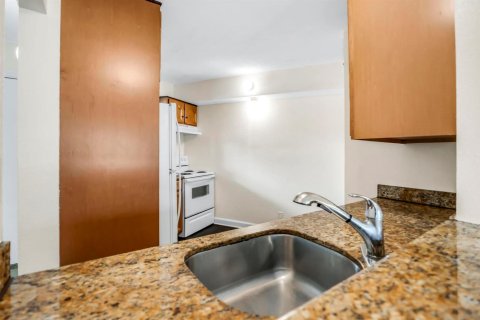 Condominio en alquiler en Coral Springs, Florida, 3 dormitorios, 97.92 m2 № 2078392 - foto 22