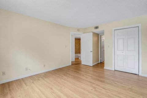 Condominio en alquiler en Coral Springs, Florida, 3 dormitorios, 97.92 m2 № 2078392 - foto 18
