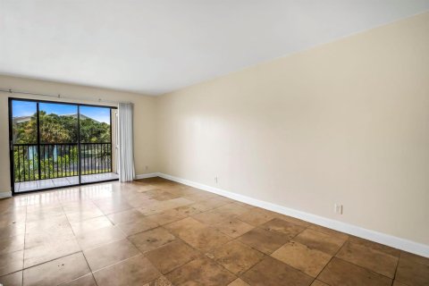 Condominio en alquiler en Coral Springs, Florida, 3 dormitorios, 97.92 m2 № 2078392 - foto 6