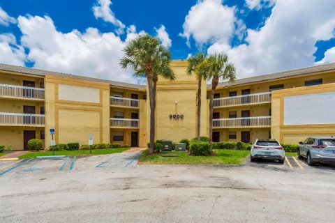 Condominio en Coral Springs, Florida, 3 dormitorios  № 2078392
