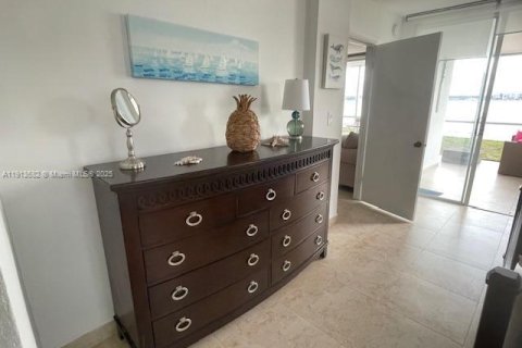 Copropriété à louer à Aventura, Floride: 2 chambres, 100.61 m2 № 2016136 - photo 21