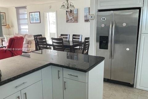 Copropriété à louer à Aventura, Floride: 2 chambres, 100.61 m2 № 2016136 - photo 5