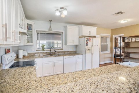 Casa en venta en Clearwater, Florida, 3 dormitorios, 147.99 m2 № 1530668 - foto 7