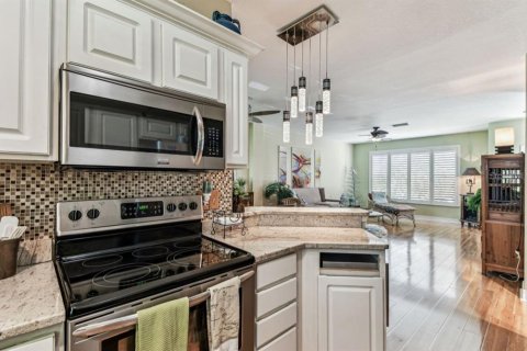 Touwnhouse à vendre à Tampa, Floride: 2 chambres, 121.89 m2 № 1784845 - photo 21