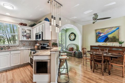 Touwnhouse à vendre à Tampa, Floride: 2 chambres, 121.89 m2 № 1784845 - photo 18