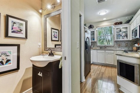 Touwnhouse à vendre à Tampa, Floride: 2 chambres, 121.89 m2 № 1784845 - photo 16