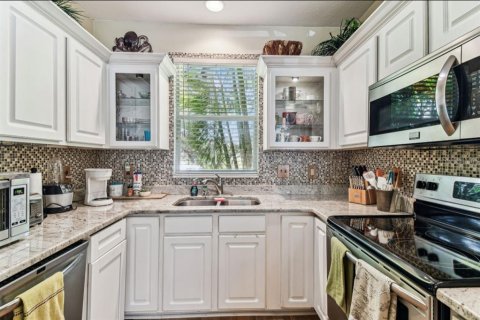 Touwnhouse à vendre à Tampa, Floride: 2 chambres, 121.89 m2 № 1784845 - photo 20