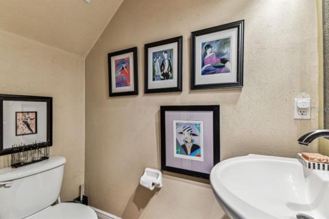 Touwnhouse à vendre à Tampa, Floride: 2 chambres, 121.89 m2 № 1784845 - photo 15