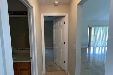 Casa en alquiler en Kissimmee, Florida, 4 dormitorios, 169.08 m2 № 1765489 - foto 18