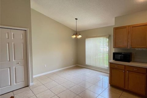 Casa en alquiler en Kissimmee, Florida, 4 dormitorios, 169.08 m2 № 1765489 - foto 8