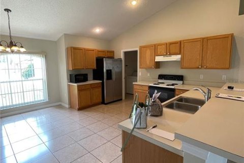 Casa en alquiler en Kissimmee, Florida, 4 dormitorios, 169.08 m2 № 1765489 - foto 6