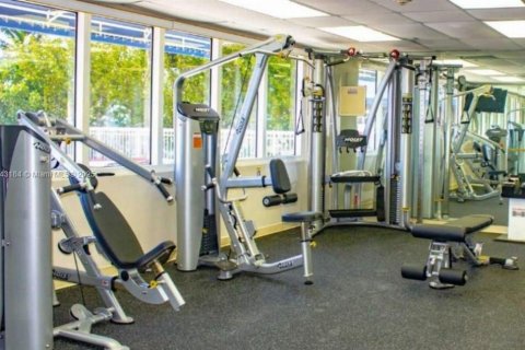 Condominio en venta en Sunny Isles Beach, Florida, 33.44 m2 № 1846032 - foto 5