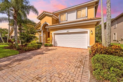 House in Palm City, Florida 4 bedrooms, 216.28 sq.m. № 2352160
