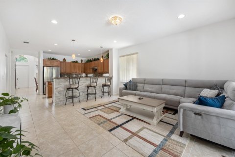 House in Palm City, Florida 4 bedrooms, 216.28 sq.m. № 2352160 - photo 20