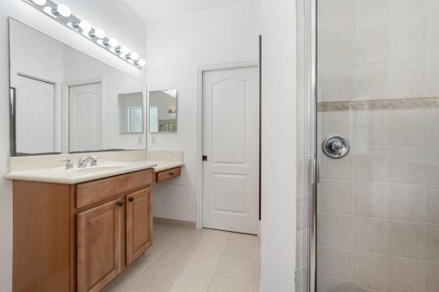 House in Palm City, Florida 4 bedrooms, 216.28 sq.m. № 2352160 - photo 26