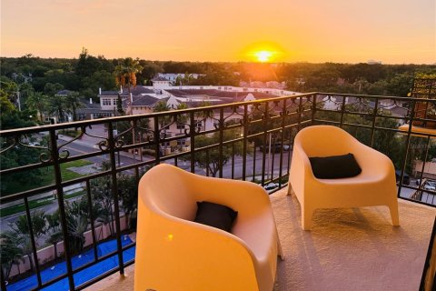 Condominio en venta en Tampa, Florida, 1 dormitorio, 53.79 m2 № 2207461 - foto 4