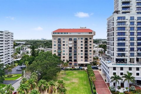 Condominio en venta en Tampa, Florida, 1 dormitorio, 53.79 m2 № 2207461 - foto 28