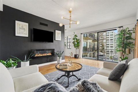 Condominio en venta en Tampa, Florida, 1 dormitorio, 53.79 m2 № 2207461 - foto 3