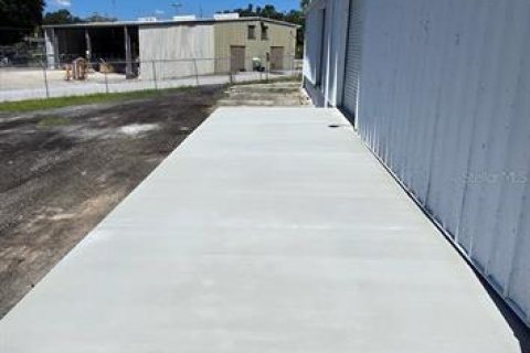 Immobilier commercial à vendre à Jacksonville, Floride: 3019.32 m2 № 2098468 - photo 3