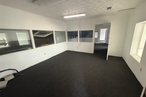 Immobilier commercial à vendre à Jacksonville, Floride: 3019.32 m2 № 2098468 - photo 12