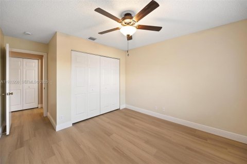 Купить виллу или дом в Мирамар, Флорида 5 спален, 218.04м2, № 1991465 - фото 28