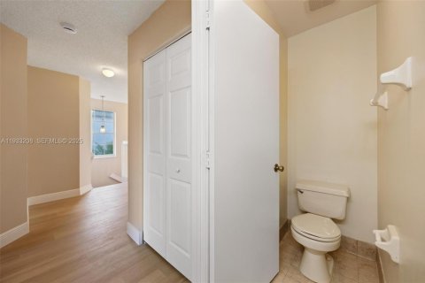 Купить виллу или дом в Мирамар, Флорида 5 спален, 218.04м2, № 1991465 - фото 30