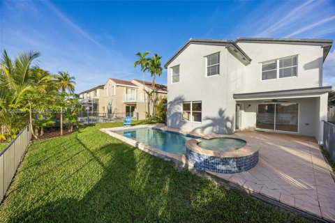 Купить виллу или дом в Мирамар, Флорида 5 спален, 218.04м2, № 1991465 - фото 5