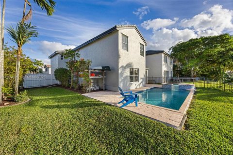 Купить виллу или дом в Мирамар, Флорида 5 спален, 218.04м2, № 1991465 - фото 7