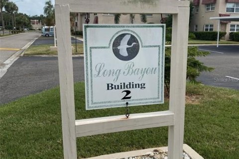 Condominio en alquiler en Saint Petersburg, Florida, 2 dormitorios, 110.09 m2 № 1850074 - foto 1