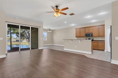 Casa en venta en Apollo Beach, Florida, 3 dormitorios, 202.9 m2 № 1740494 - foto 5