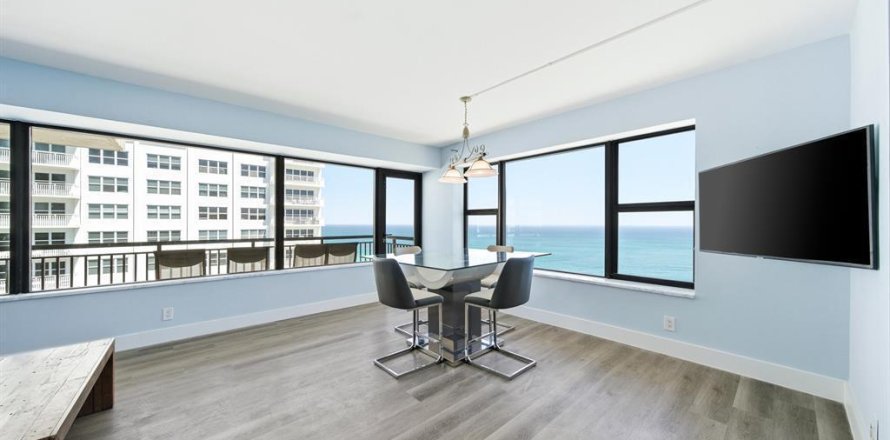 Condo in Fort Lauderdale, Florida, 2 bedrooms  № 2381453