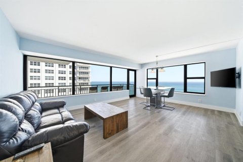 Condo in Fort Lauderdale, Florida, 2 bedrooms  № 2381453 - photo 3