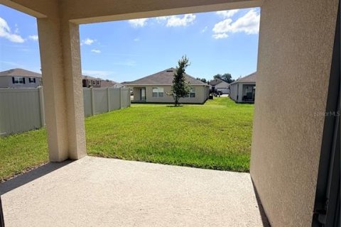 House in Sorrento, Florida 4 bedrooms, 171.5 sq.m. № 2209919 - photo 25