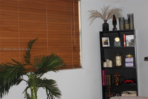 Copropriété à vendre à Oakland Park, Floride: 2 chambres, 85.47 m2 № 1978041 - photo 8