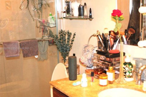 Copropriété à vendre à Oakland Park, Floride: 2 chambres, 85.47 m2 № 1978041 - photo 11