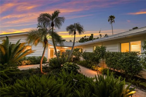 House in Longboat Key, Florida 4 bedrooms, 241.92 sq.m. № 2396673 - photo 7