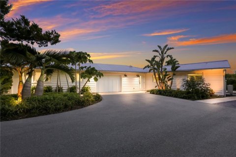 House in Longboat Key, Florida 4 bedrooms, 241.92 sq.m. № 2396673 - photo 4