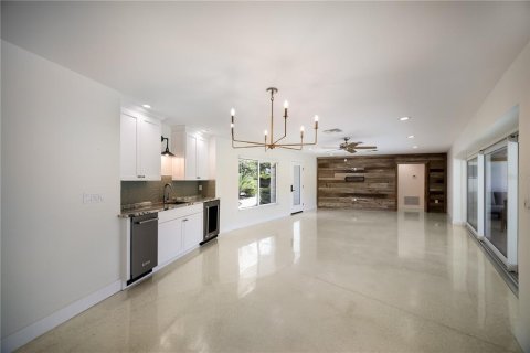 House in Longboat Key, Florida 4 bedrooms, 241.92 sq.m. № 2396673 - photo 21
