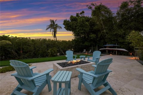 House in Longboat Key, Florida 4 bedrooms, 241.92 sq.m. № 2396673 - photo 30