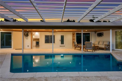 House in Longboat Key, Florida 4 bedrooms, 241.92 sq.m. № 2396673 - photo 29